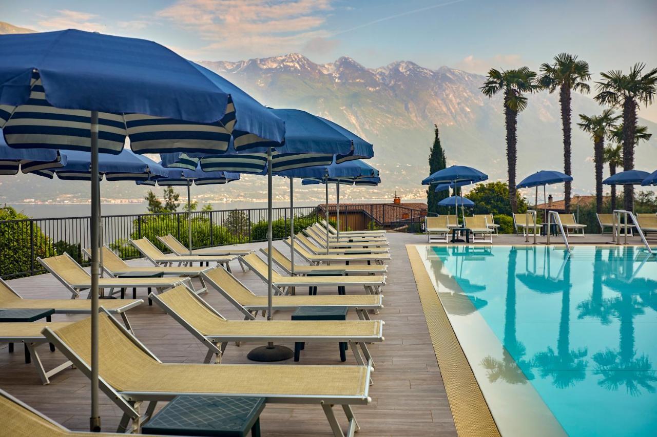 Hotel Royal Village Limone sul Garda Exterior photo